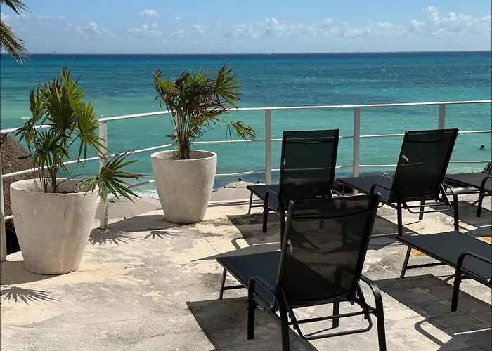 Deluxe Oceanview Aparthotel *